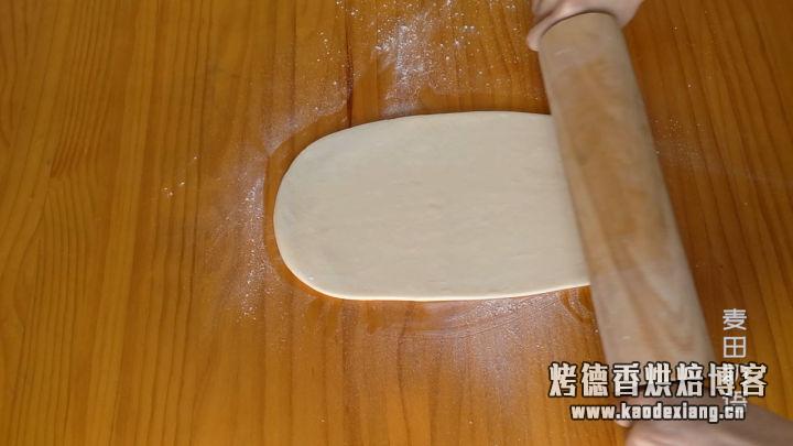 教你做层层酥脆的可颂牛角包,原来手工开酥也没那么难