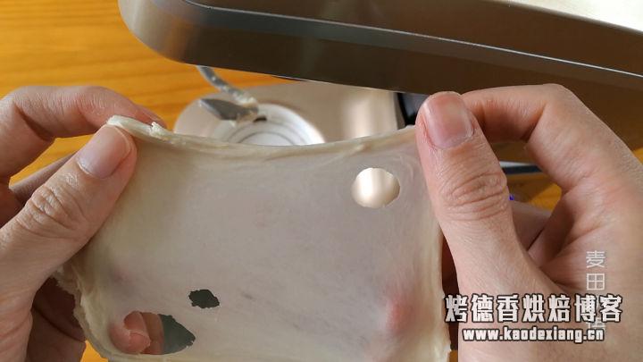 软到拿不起来的日式生吐司,这云朵般的口感让人沉醉其中