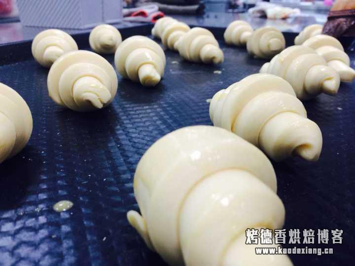 怎么做好吃的牛角面包?