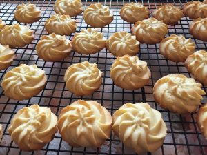 黄油曲奇饼干做法 烘焙新手入门食谱