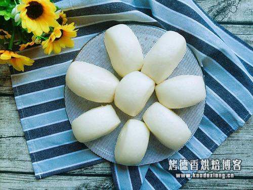 馒头选用的材料是高筋粉还是低筋粉