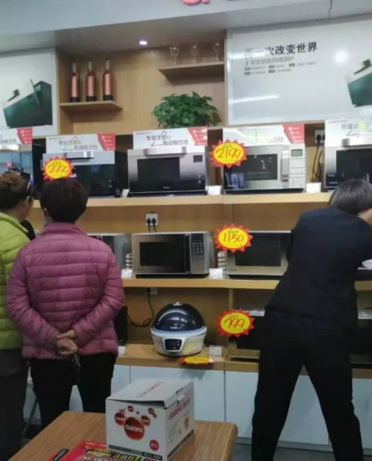 微波炉热米饭，加热米饭需要先喷水？这些微波炉加热饭菜技巧您知道吗？